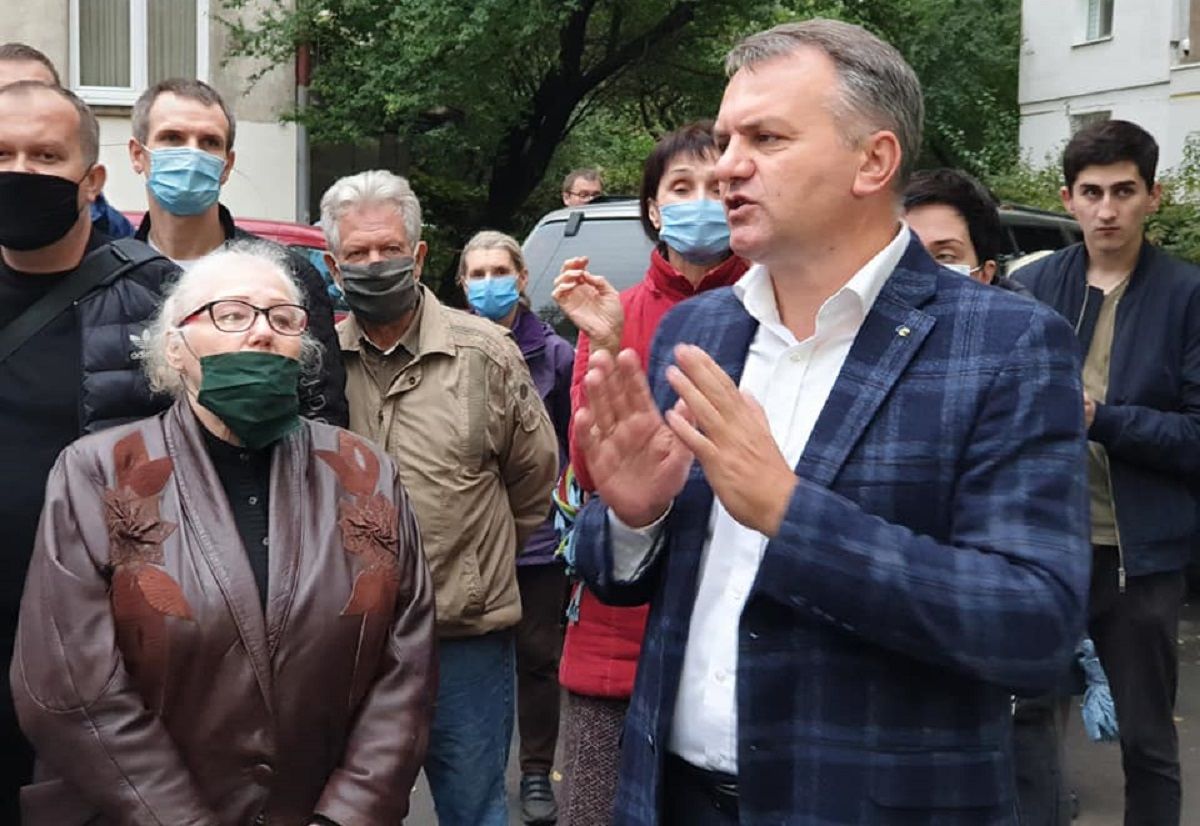 Синютка знав результати опитування Socis ще до його проведення