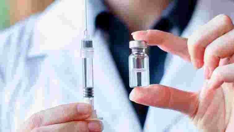 МОЗ готується до випробування вакцини від коронавірусу на 4200 українцях