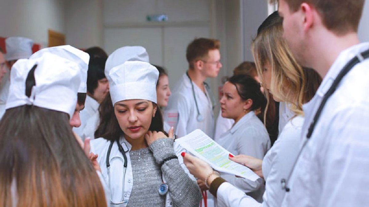 Степанов запевнив, що студенти не лікуватимуть хворих на Covid-19 самостійно