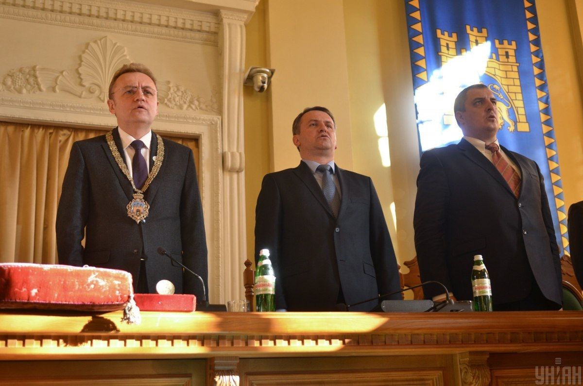 Львівські соціологи оприлюднили останні рейтинги перед днем виборів