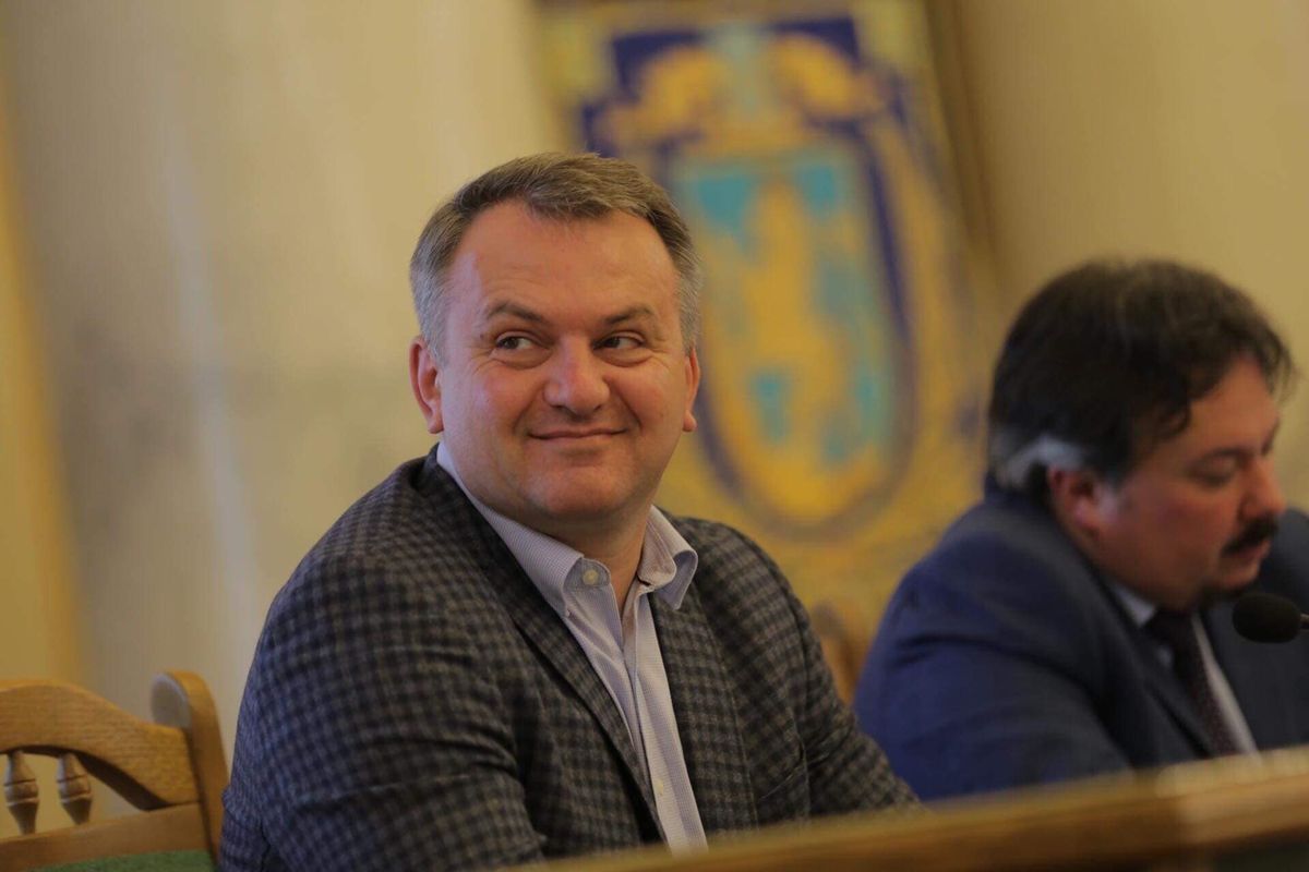 Низка львівських сайтів поширили фейковий прогноз виборів мера