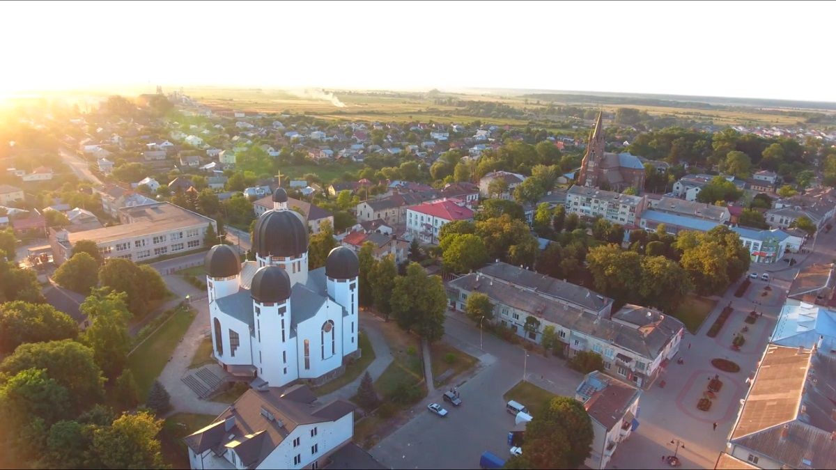 Один мер і троє претендентів