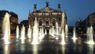 На площі перед львівською Оперою запрацював сухий фонтан. Фото дня