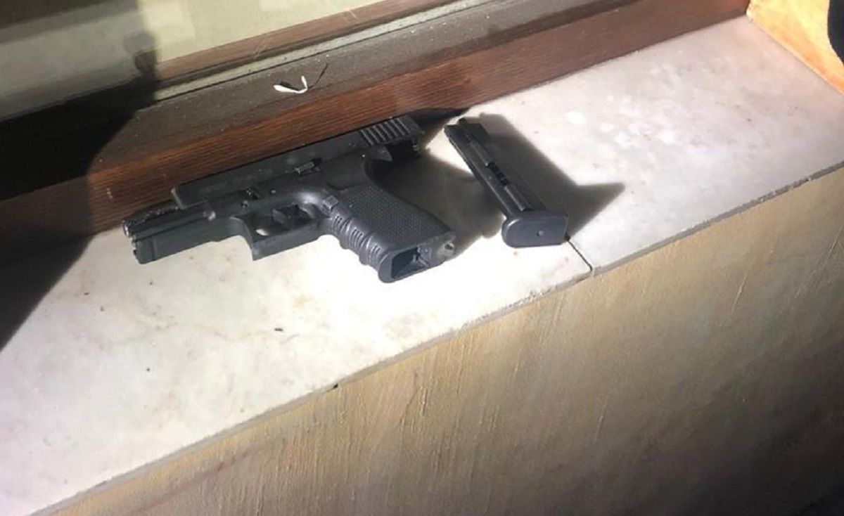 У центрі міста львів'янин пострілами з пістолета лякав п’яних сусідів 