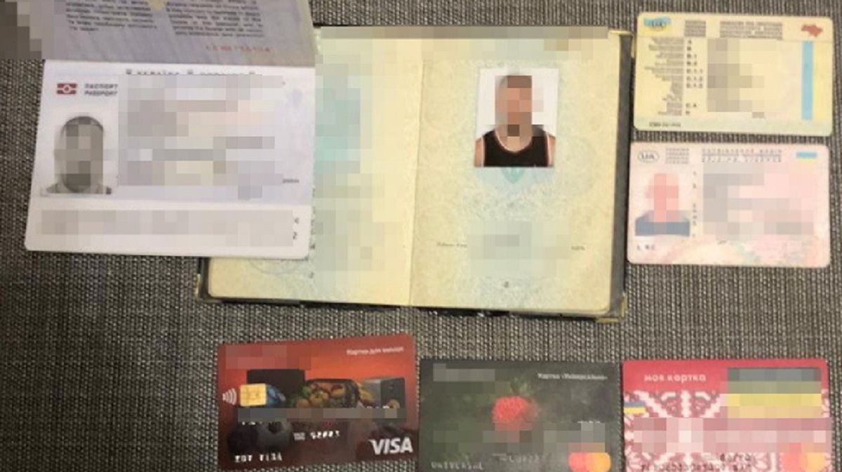 СБУ затримала «тітушок», яких фінансували нардепи для рейдерства та протестів