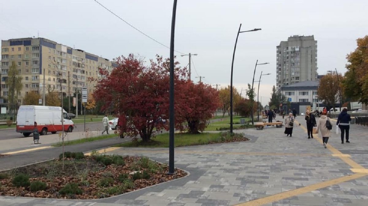 На Сихові біля поліклініки облаштували новий громадський простір