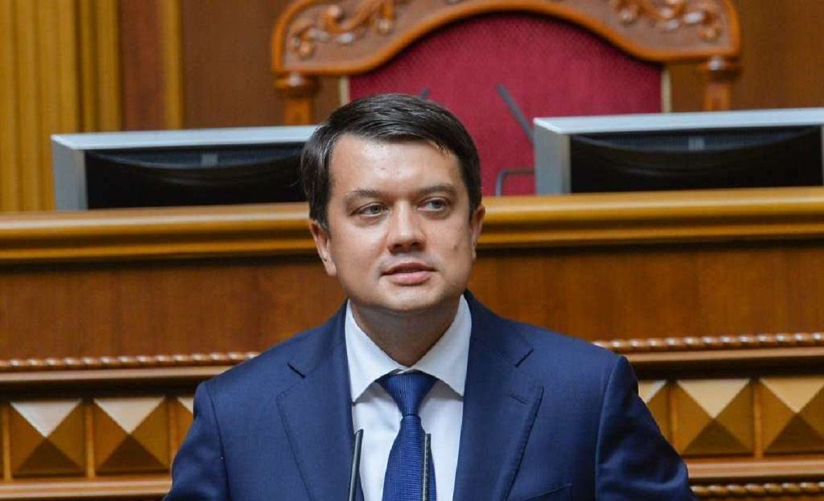 Голова Верховної Ради не взяв участі в опитуванні президента