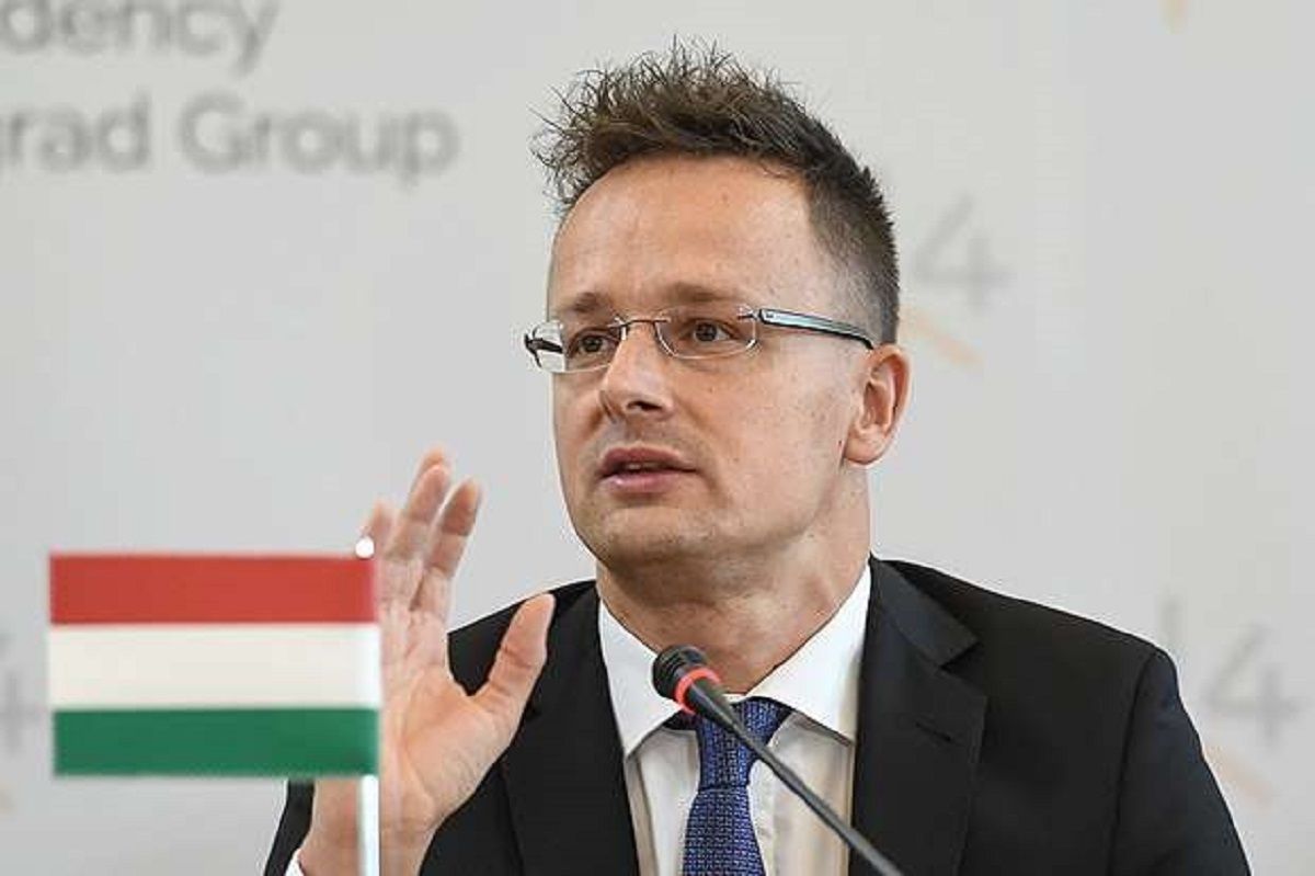 Україна висловила протест через агітацію голови МЗС Угорщини на Закарпатті