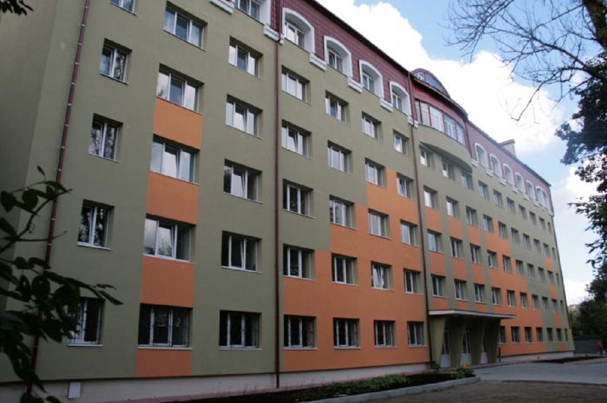 З шостого поверху гуртожитку львівської консерваторії випав 21-річний студент
