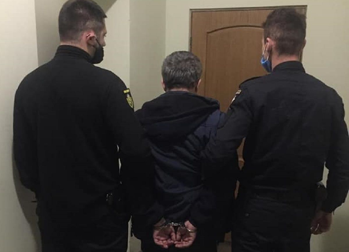

47-річний львів’янин отримав кілька ударів ножем під час вуличної бійки
