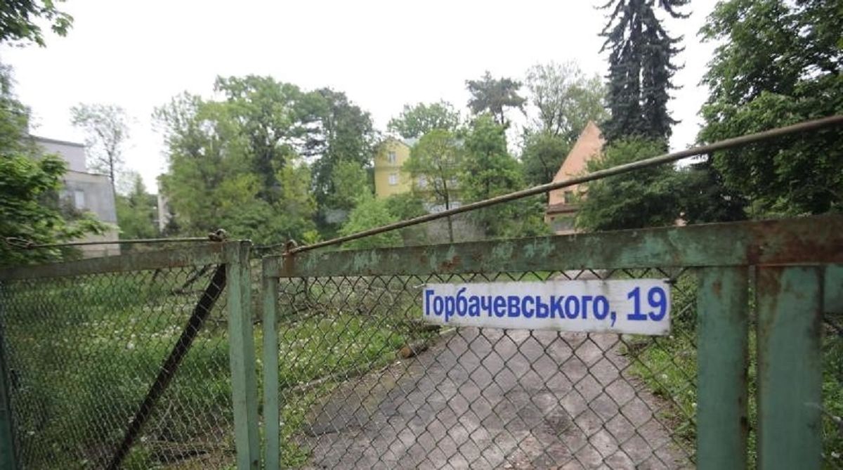 Суд дозволив будівництво на місці скверу на вул. Горбачевського 