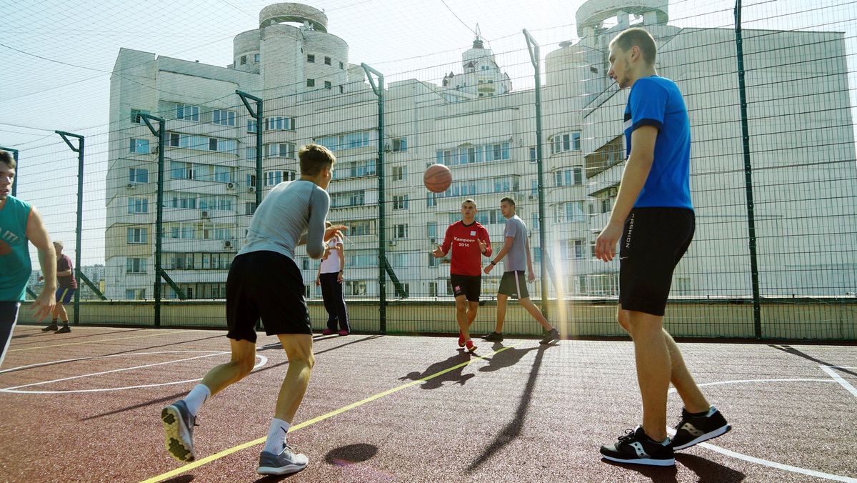 На даху київського університету облаштували спортивний майданчик