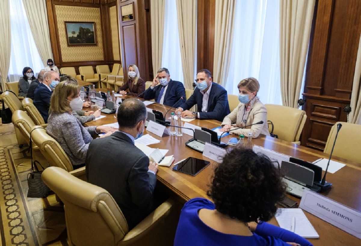 Голова ОП побачив «зовнішнє втручання» в подіях навколо КСУ