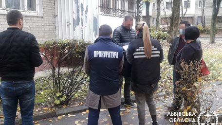 Підприємця з Борислава підозрюють в привласненні 6,5 млн грн на ремонті у львівській лікарні