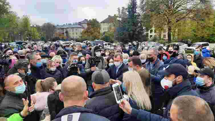 Малі підприємці в Ужгороді влаштували протест проти карантину