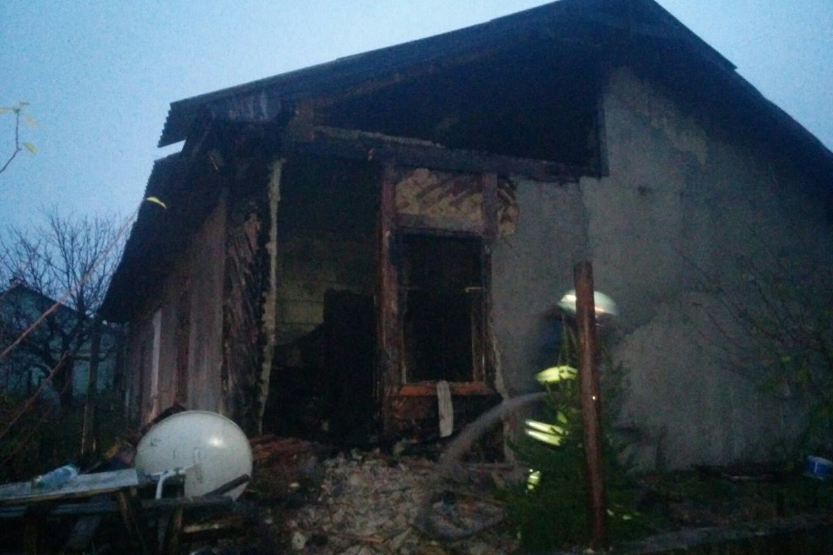 32-річна жінка згоріла під час пожежі будинку в Бродах

