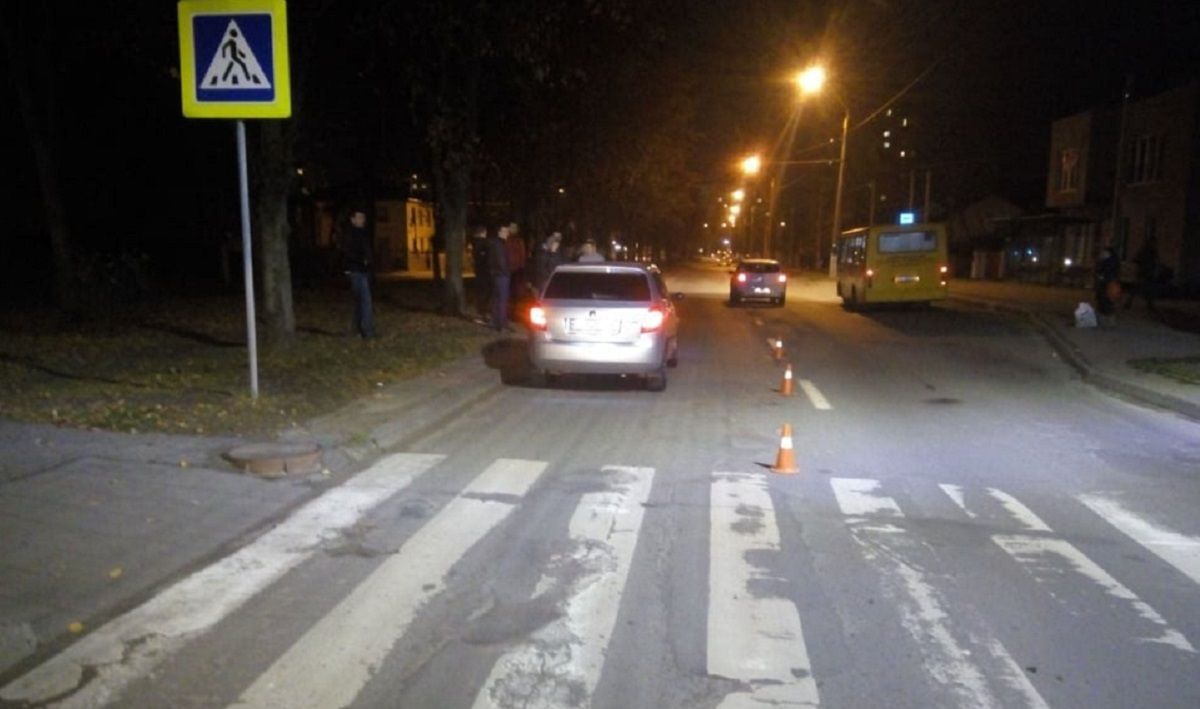 На Левандівці водій Škoda Fabia збив 12-річну школярку