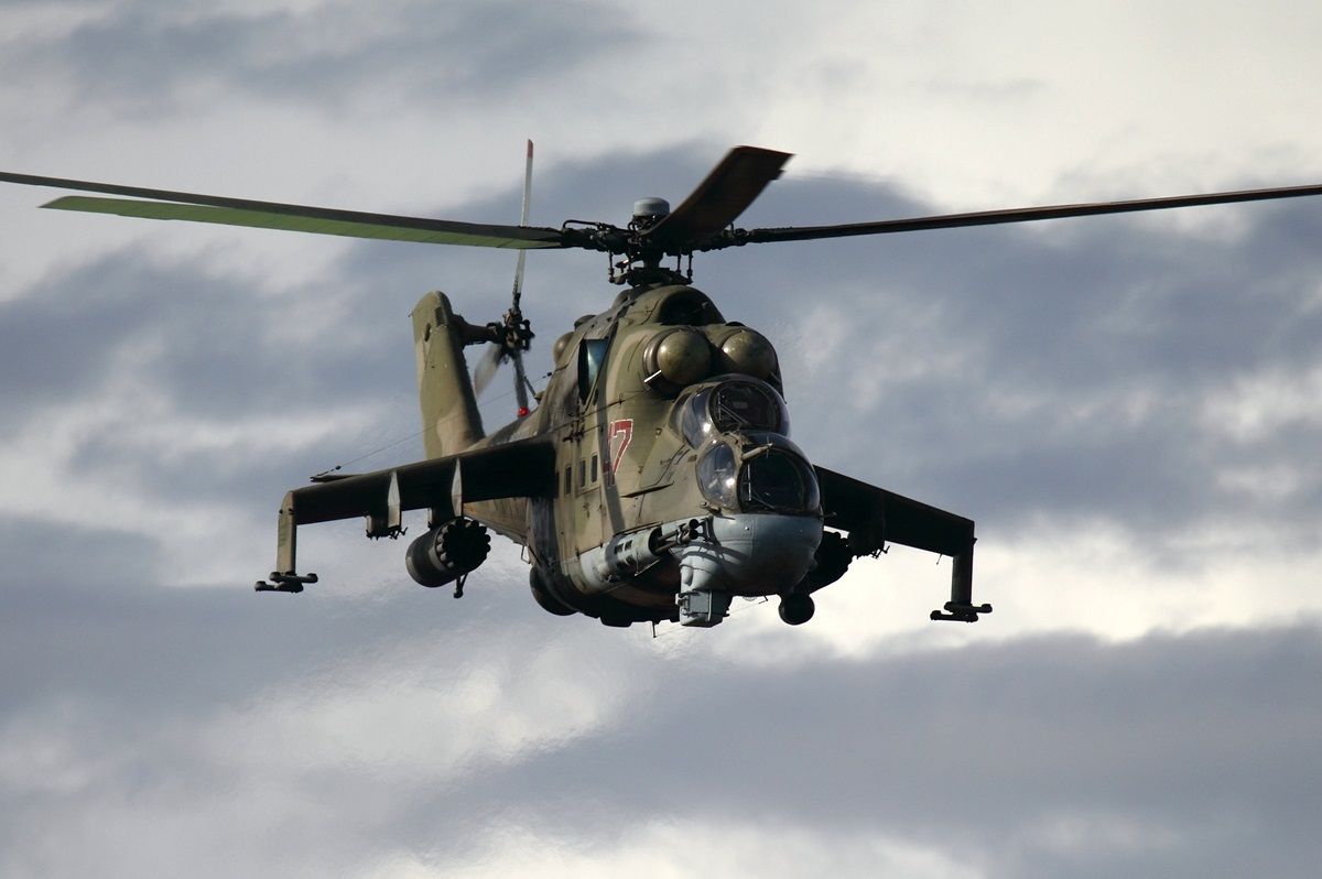 Азербайджан збив російський військовий вертоліт у Вірменії