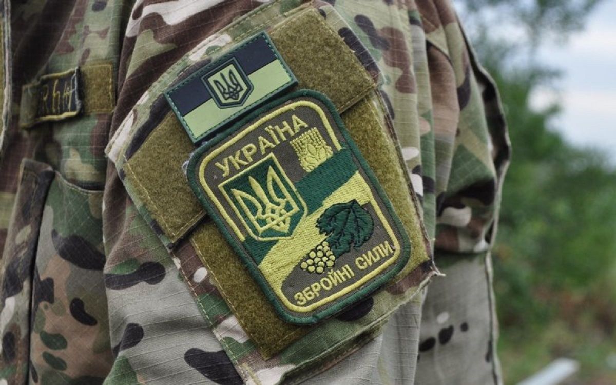 Боєць ЗСУ отримав поранення внаслідок обстрілу бойовиків на Донбасі