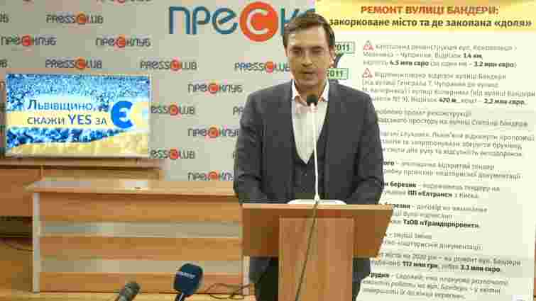 Екс-міністр інфраструктури приїхав підтримати Синютку, але похвалив Садового