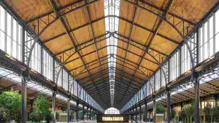 Колишній залізничний вокзал у Брюсселі перетворили у дерев’яний ТРЦ