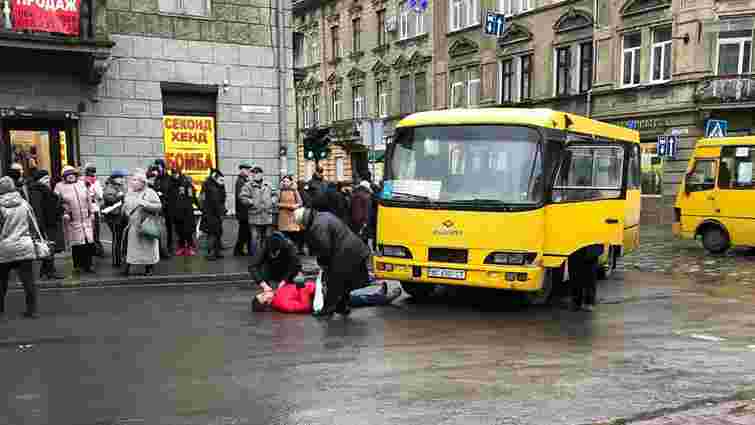 Водія маршрутки звільнили від покарання за смертельну ДТП у центрі Львова