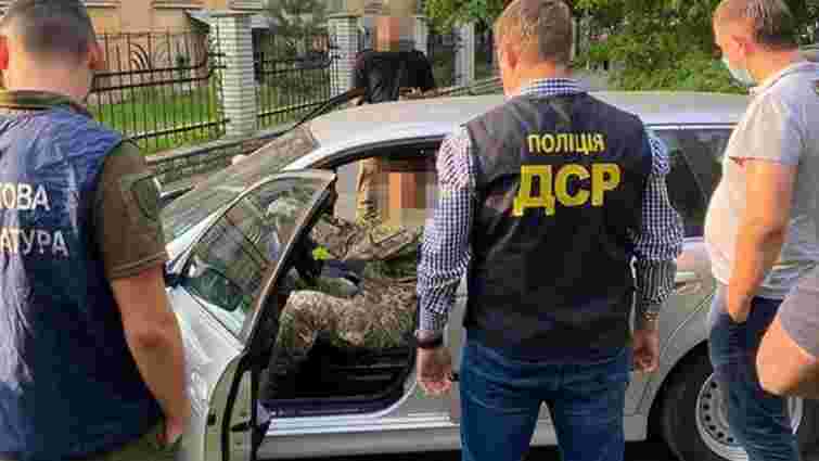 Викладача Академії сухопутних військ оштрафували на 51 тис. грн за хабарництво