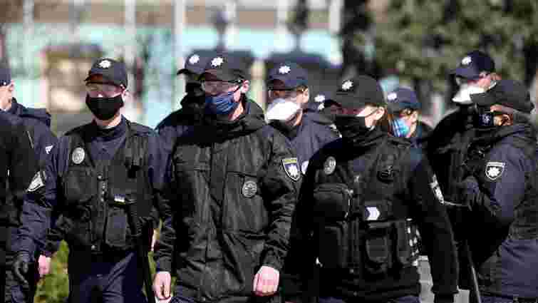 Поліція пояснила підстави для штрафу за появу без маски