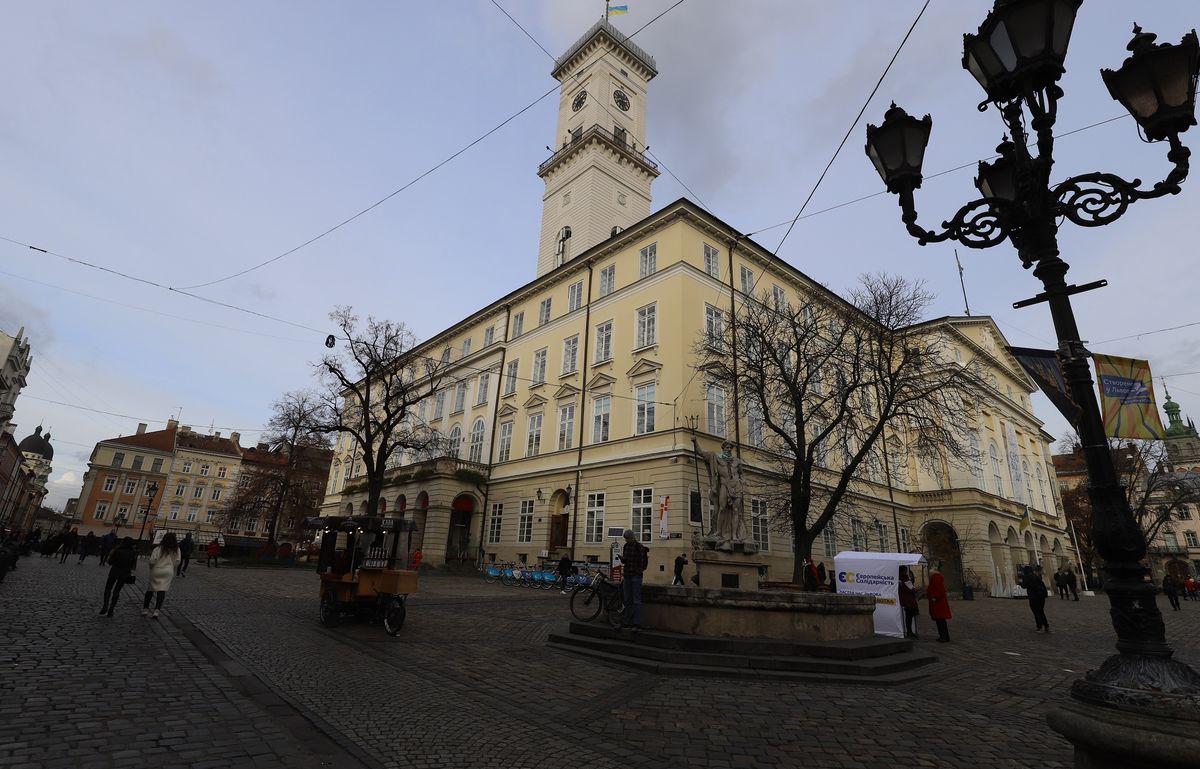 Садовий заявив про спробу узурпації влади у Львові