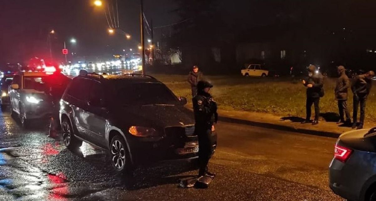 Після ДТП водій BMW прострелив ногу 42-річному львів'янину