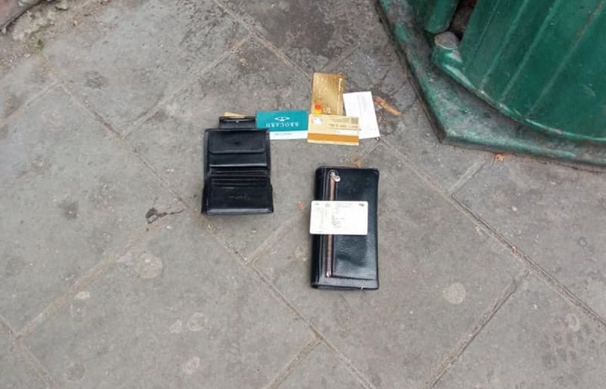 Небайдужа перехожа допомогла львівським поліцейським затримати кишенькових злодіїв