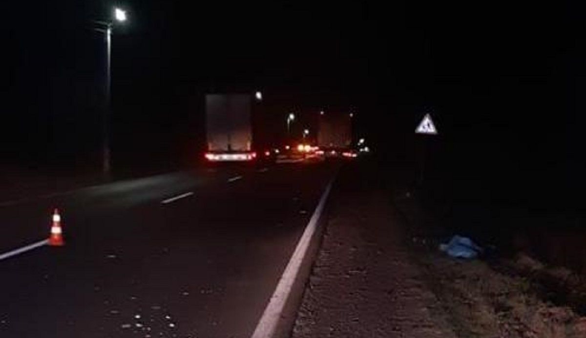 Водій білоруської вантажівки збив на смерть 34-річного пішохода біля Червонограда