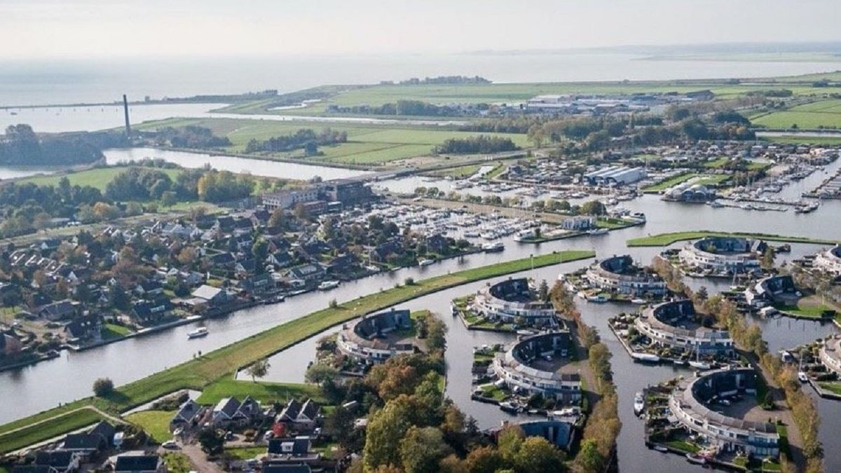 Житлові райони на воді: історія унікальної голландської архітектури