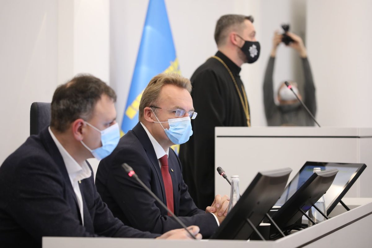 Через коронавірус у Андрія Садового сесію ЛМР перенесли на 23 грудня