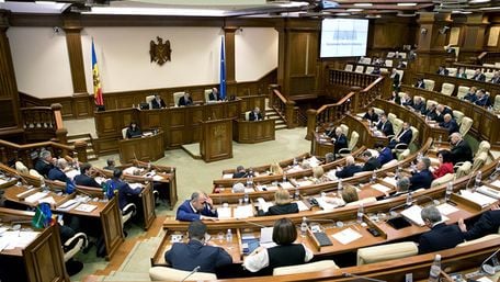 Парламент Молдови прирівняв російську мову до державної