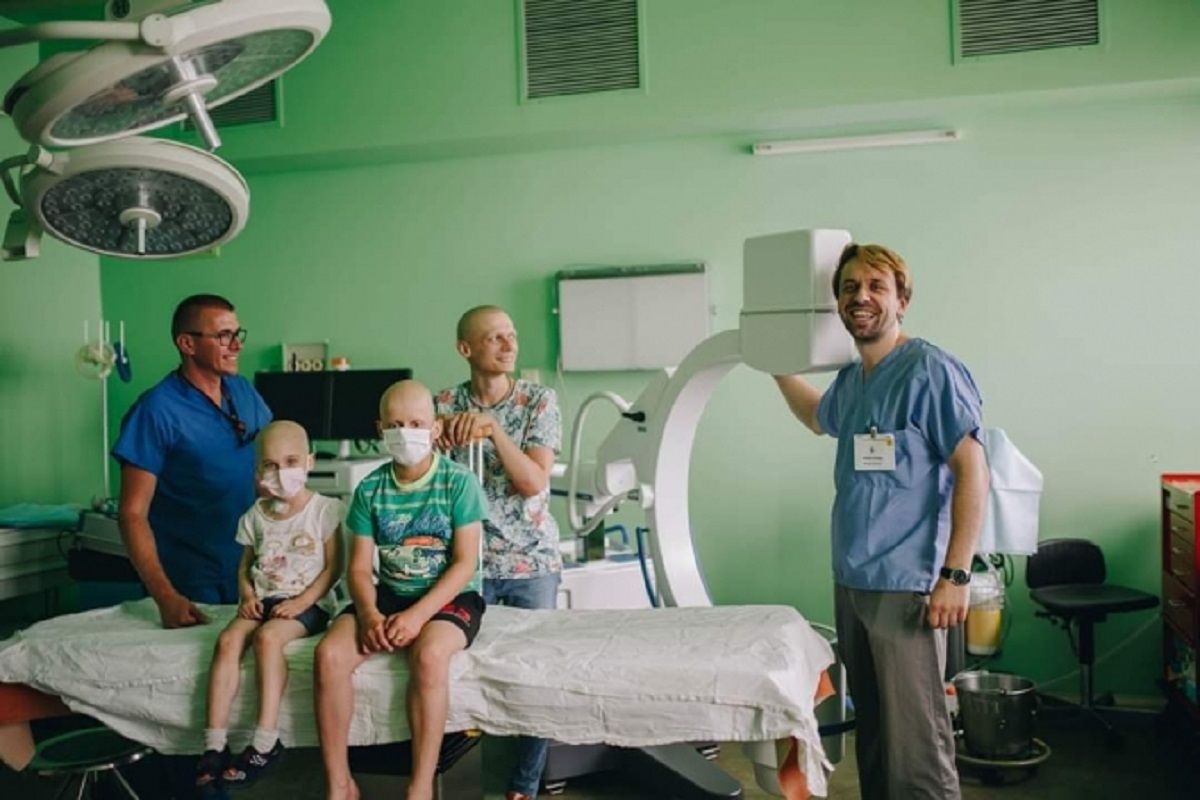 Львівські лікарі представляли Україну на всесвітньому конгресі нейроонкологів у Японії