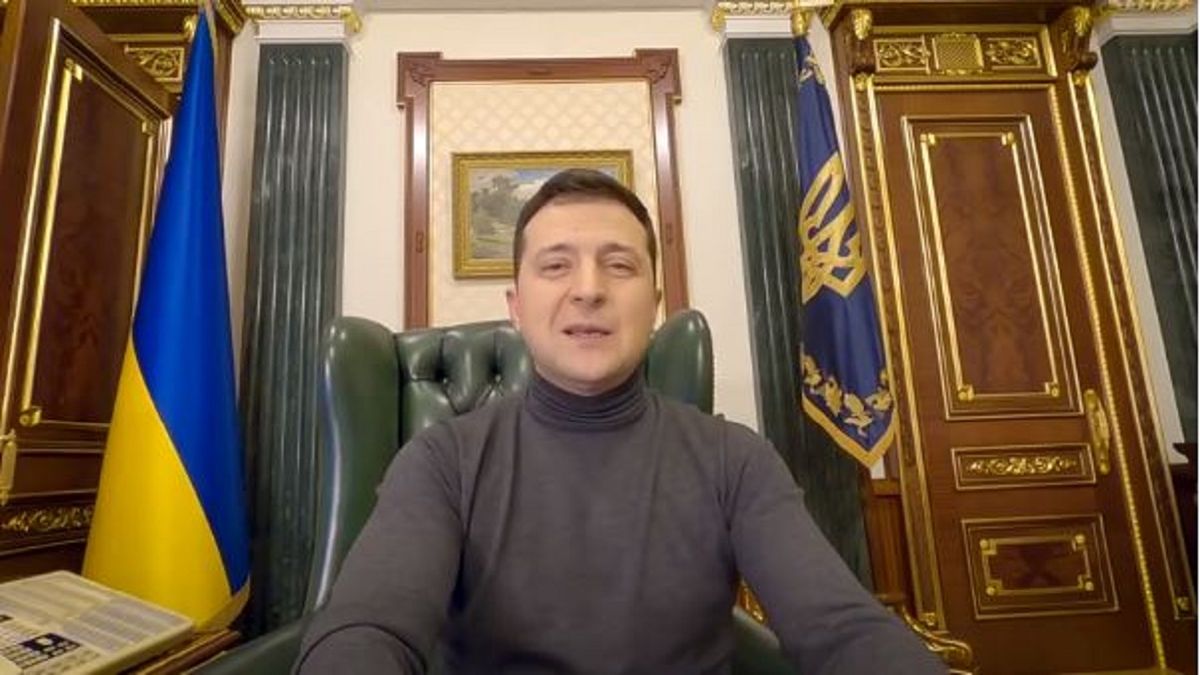 Україна вакцинуватиме громадян з ОРДЛО, – Зеленський
