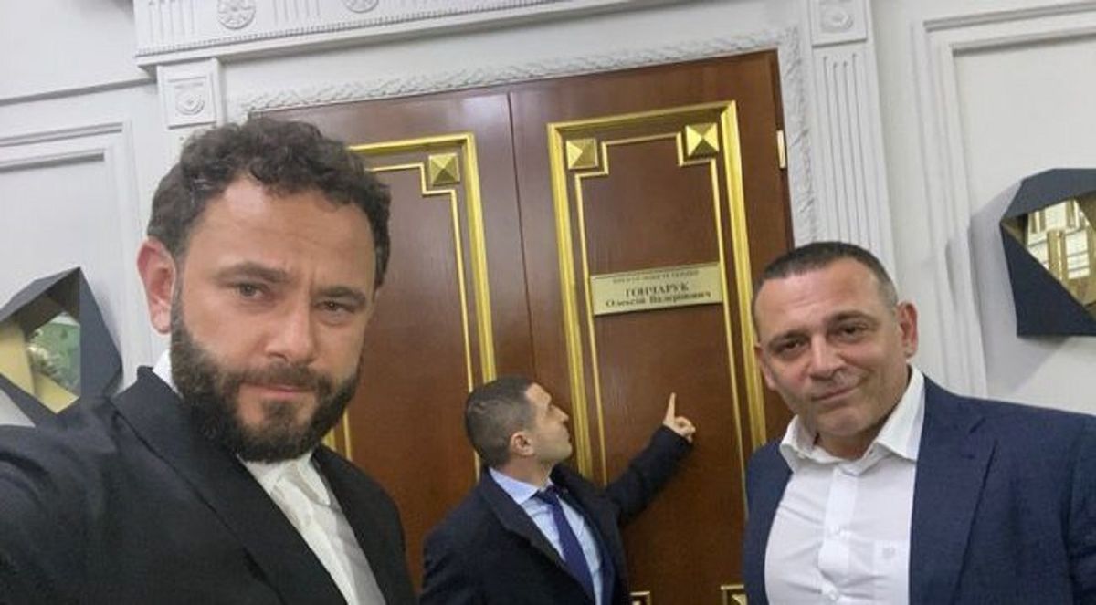 «Слуги народу» хочуть скасувати штрафи за відмову обслуговувати державною мовою