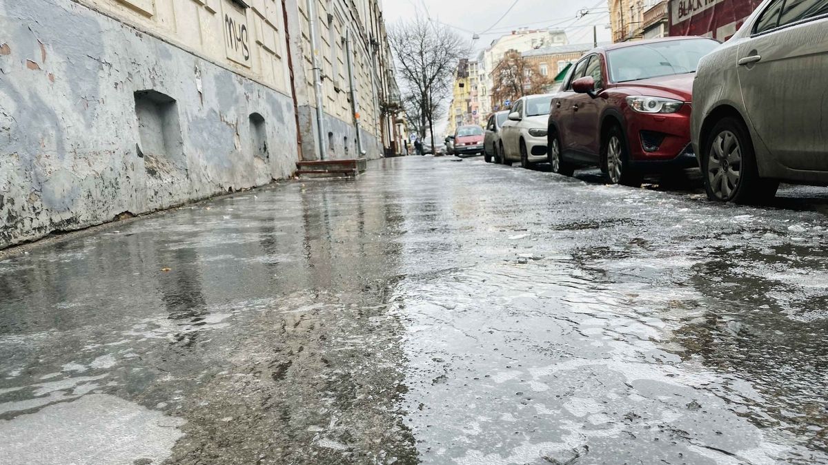 Синоптики попереджають про ожеледицю на Львівщині на вихідних