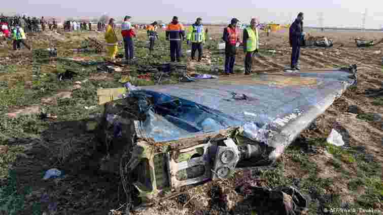 Зеленський присвоїв звання Героїв України екіпажу збитого в Ірані літака МАУ