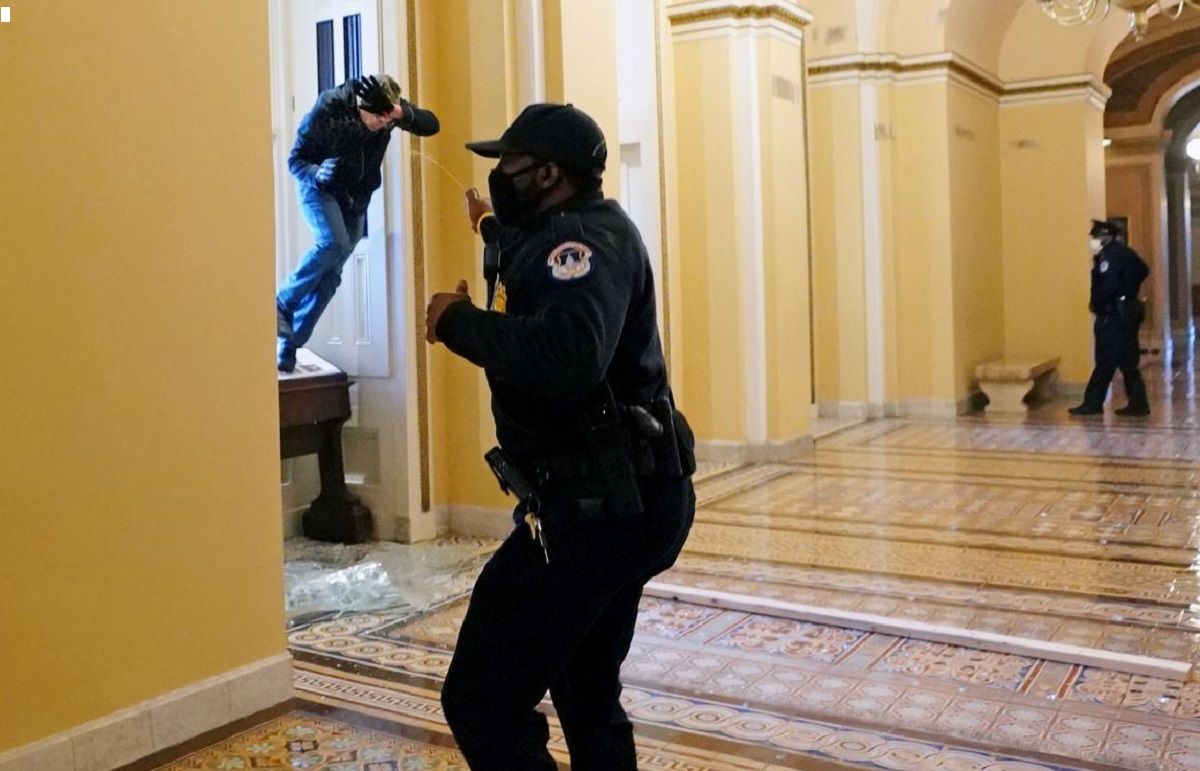 У США помер поліцейський, якого поранили під час штурму Капітолію