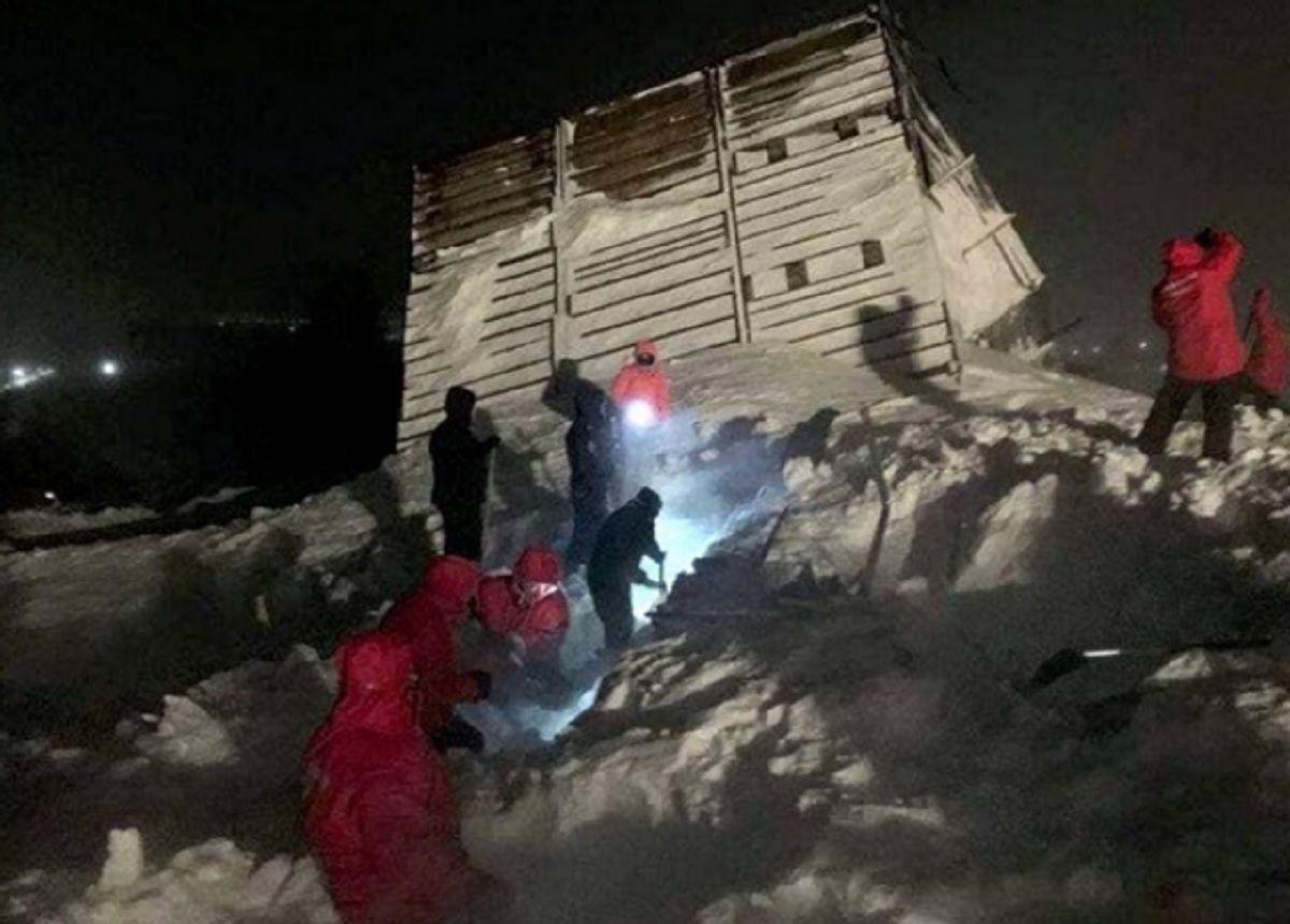 На російському гірськолижному курорті внаслідок сходження лавини загинули троє людей