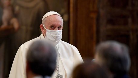 Папа Франциск вакцинувався від Covid-19 
