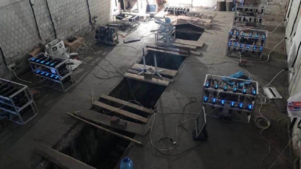 Посадовець «Львівської залізниці» відшкодує 412 тис. грн за майнінг криптовалюти