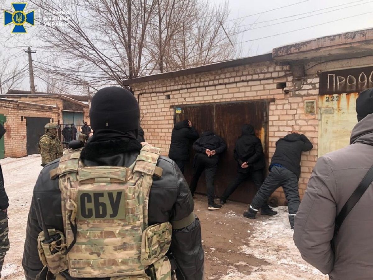 Прокуратура затримала контрабандистів, які продавали на Львівщині наркотики з Європи
