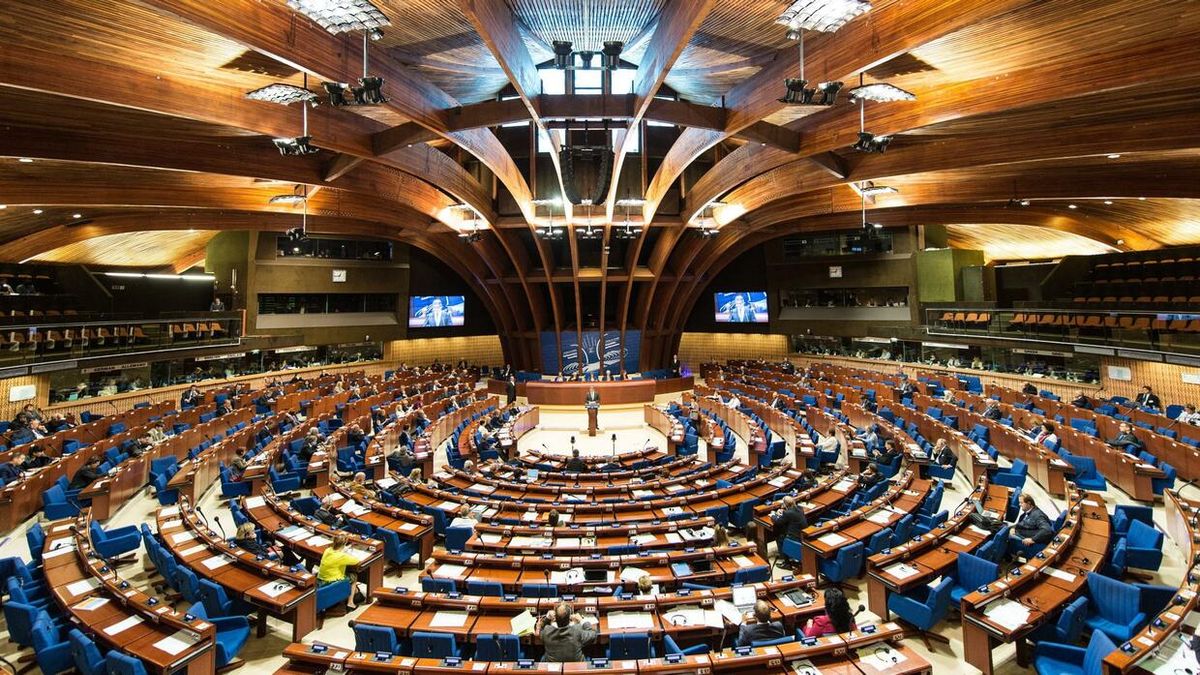 Комітет ПАРЄ пропонує не обмежувати повноваження російської делегації