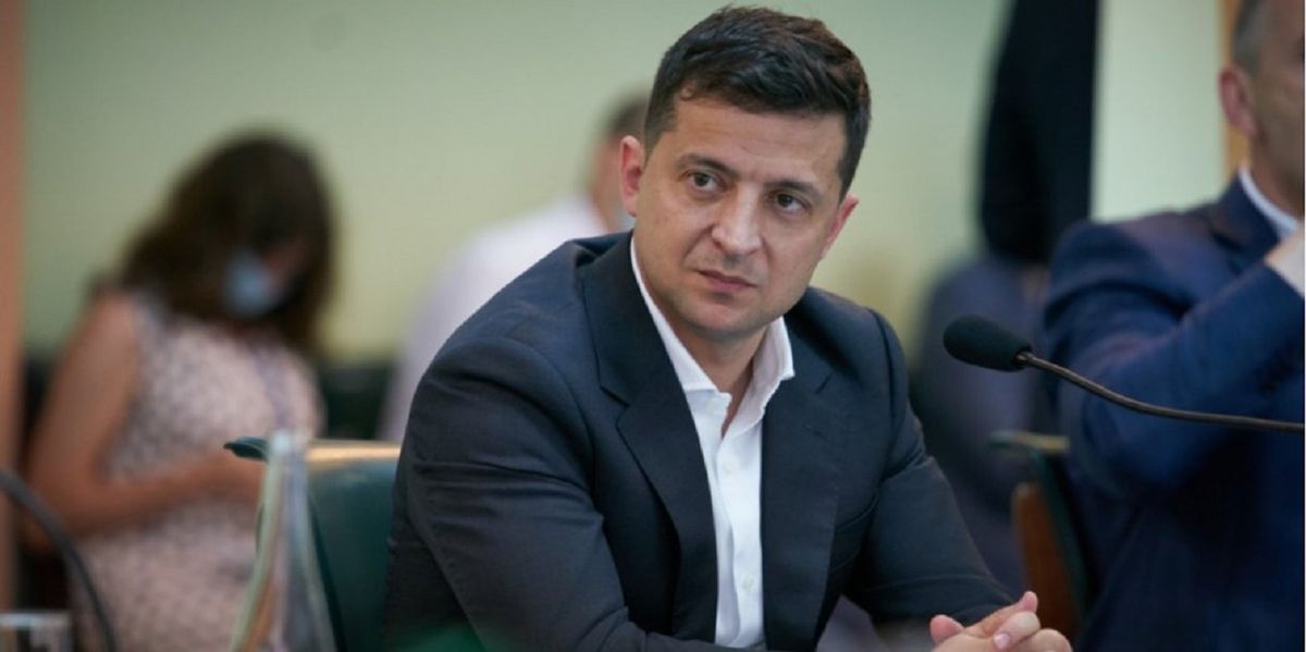 Президент відкликав з Верховної Ради законопроект про розпуск КСУ