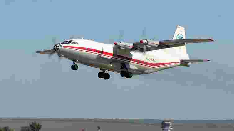 Під час посадки у Львові задимівся вантажний літак Ан-12