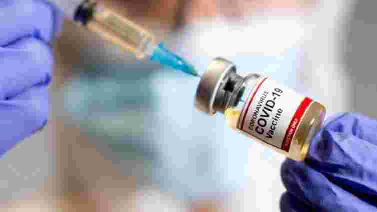 Уряд оголосив про початок вакцинації українців від коронавірусу
