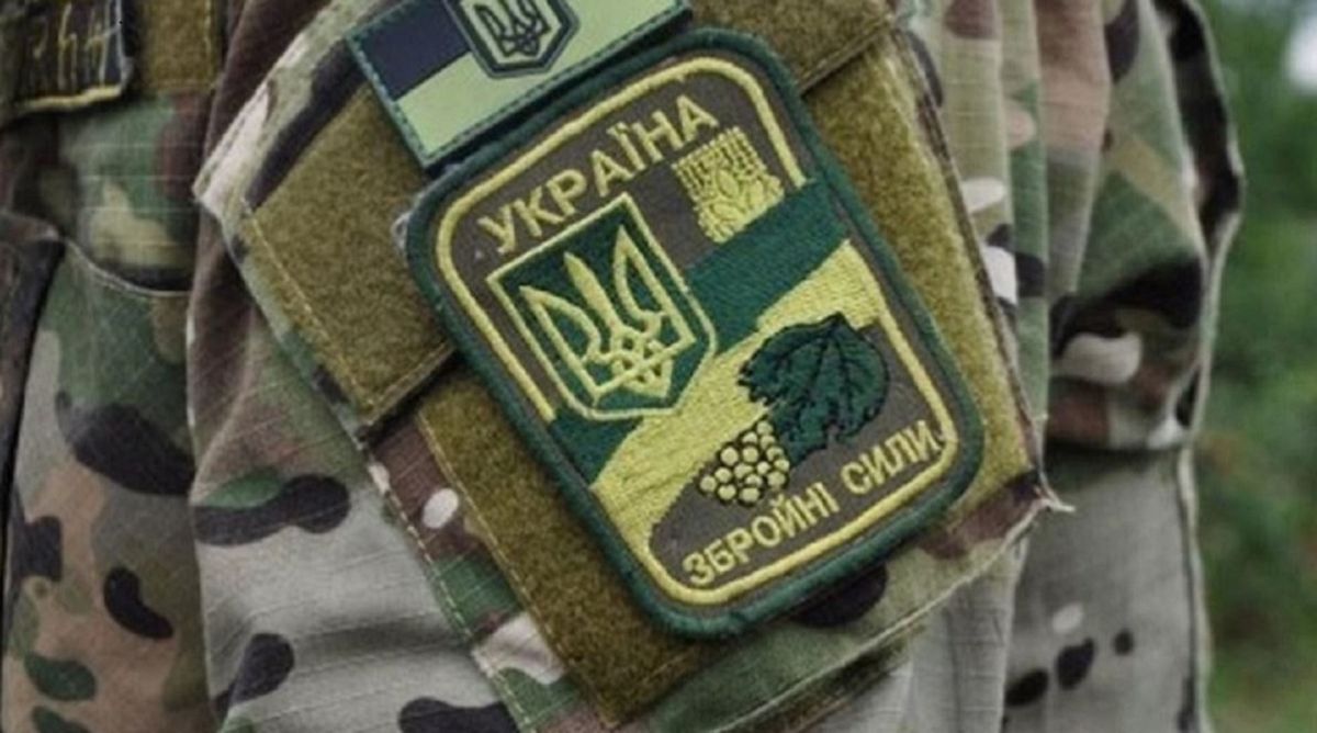 На Донбасі під час чергування зник український військовий